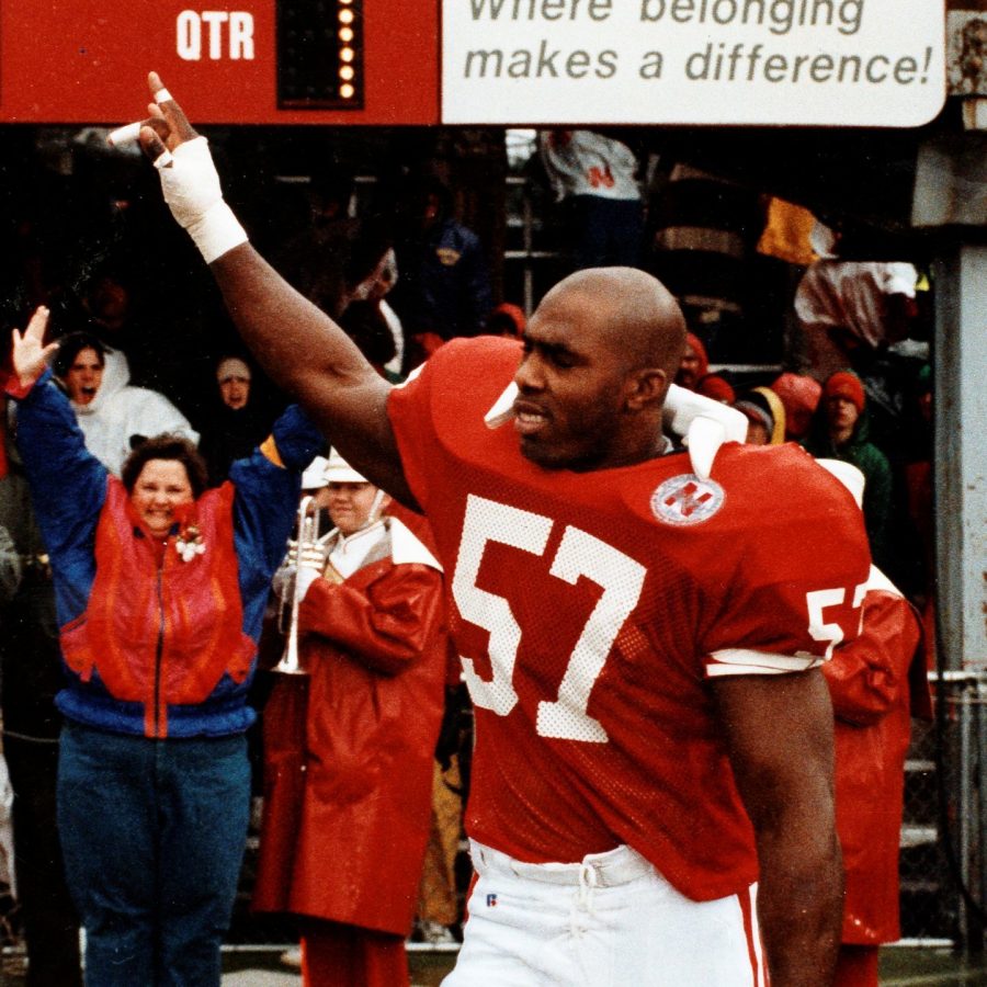 Kenny Walker received a round of deaf applaus at his last home game as a Husker in November 1990.