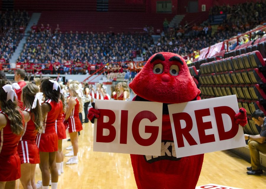 Big Red pumps up the crowd of freshmen at the 2014 MASTER Plan convocation. Tanner Cole/HERALD