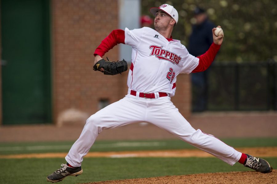 Left+hand+pitcher+John+Harman+pitches+during+the+Hilltoppers+3-1+loss+to+Louisiana+Tech+on+Sunday+April+10%2C+2016+at+WKU+Softball+Complex+in+Bowling+Green%2C+Ky.+Harman+faced+4+batters+and+had+one+strikeout.+Shaban+Athuman%2FHERALD