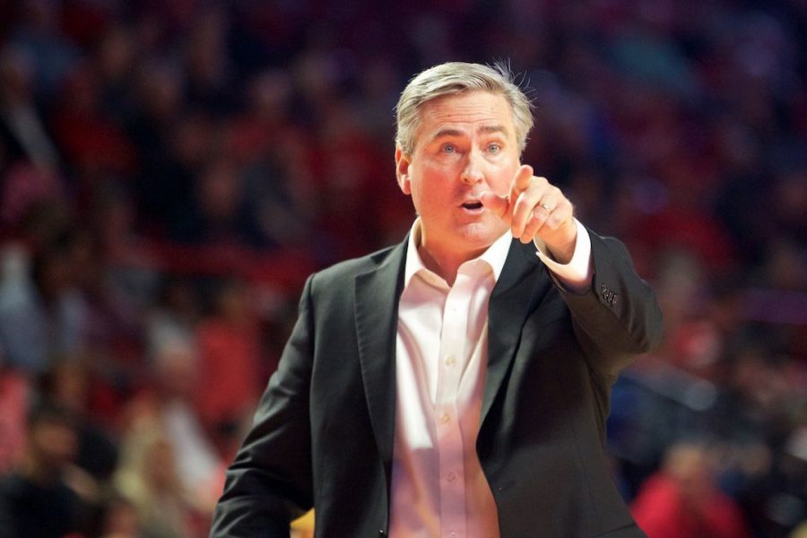 Rick+Stansbury+gives+his+team+directions+during+WKUs+72-66+win+over+Florida+Atlantic+Saturday+in+Diddle+Arena.+The+win+helped+WKU+to+improve+to+9-9+on+the+year.%C2%A0