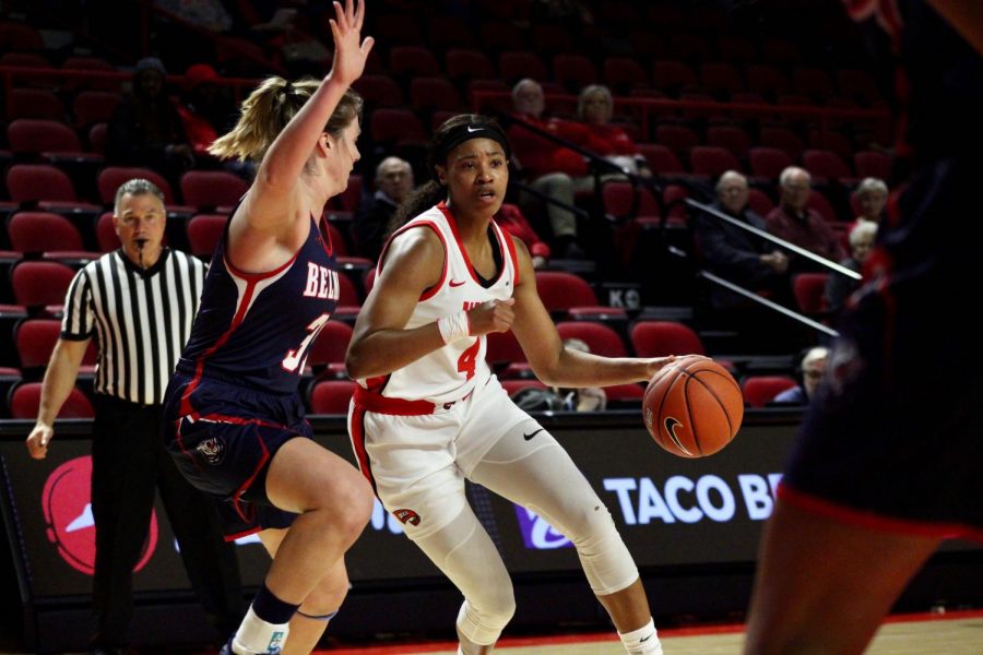 Redshirt senior forward Dee Givens (4) drives toward the basket during the Lady Toppers game against Belmont in Diddle Arena on Wednesday, Nov. 13 in Bowling Green.