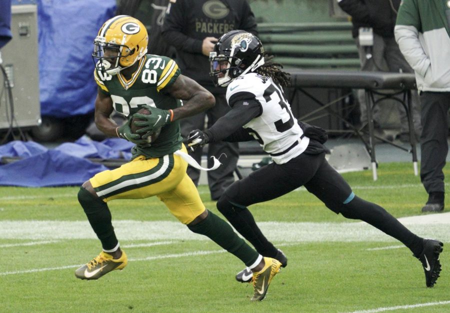 Green Bay Packers wide receiver Marquez Valdes-Scantling (83) hauls in a 78-yard touchdown pass while defended by Jacksonville Jaguars cornerback Sidney Jones (35) in the 3rd quarter. The Green Bay Packers hosted the Jacksonville Jaguars at Lambeau Field Sunday, Nov., 15, 2020. 