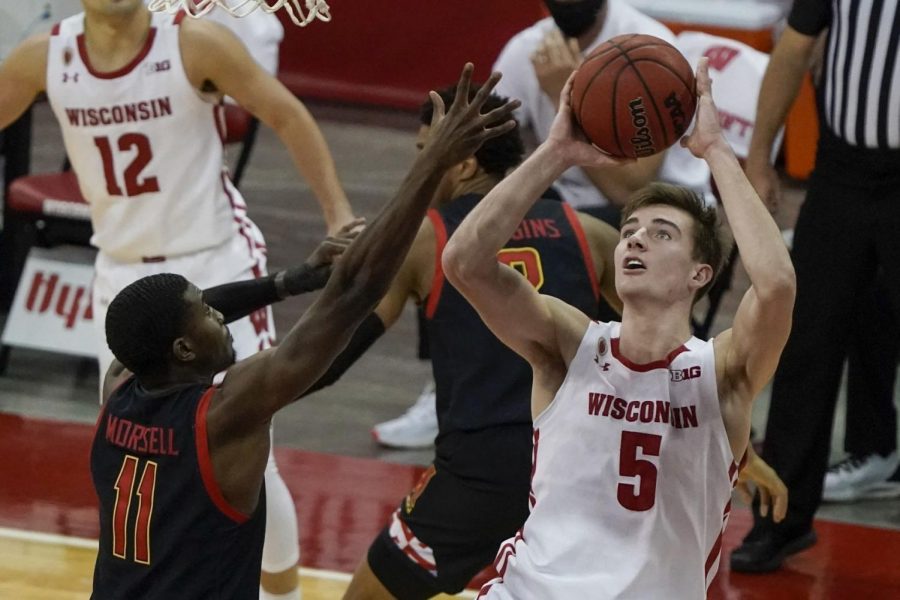 Badgers+fans+race+to+Twitter+to+critique+Wisconsins+loss+to+Maryland+Terrapins