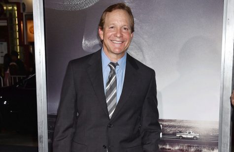 Steve Guttenberg knows nothing about the Three Men and a Baby reboot