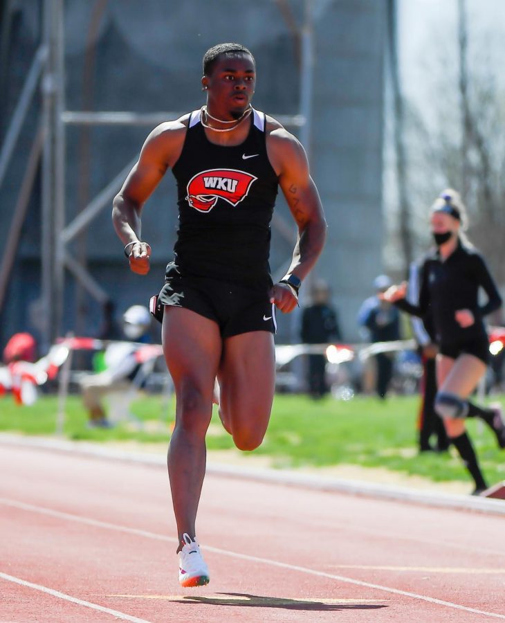 Senior sprinter Dartez Hamlin sprinting during the Hilltopper Relays on April 3, 2021. 
