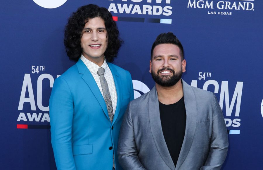 Dan + Shay bummed after ACM Awards performance plagued with tech glitch