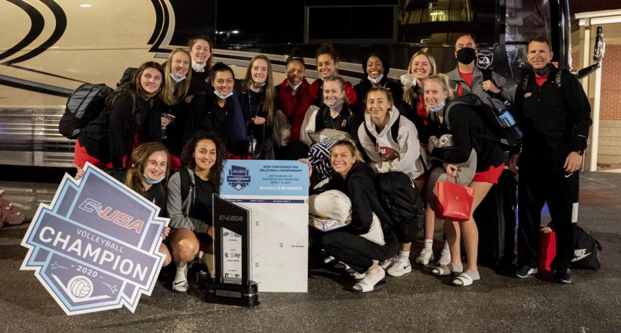 The WKU volleyball team after arriving back on campus on April 4, 2021 from the C-USA Championship match against Rice.