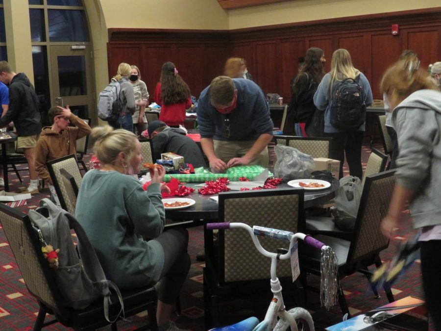 WKU+Greek+chapters+provided+gifts+for+34+children+through+the+Angel+Tree+program+on+Tuesday+Nov.+30+in+Downing+Student+Union.