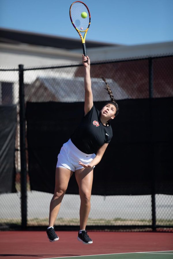 WKU+Women%E2%80%99s+Tennis+won+their+match+against+UT+Chattanooga+overall+4-3+on+Sunday%2C+February+27th.+Paola+Cortez%2C+redshirt+sophomore+%231+doubles+seed%2C+serves+the+ball+during+her+match+that+her+and+Cora-Lynn+vonDungern+won+6-3.