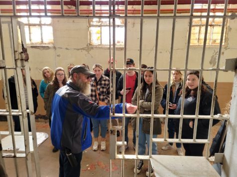 Students in the honors course Public Enemies, Prisons and…Tourists?” receive a guided tour of Brushy Mountain State Penitentiary by a former inmate.