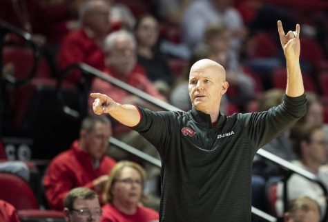 WKU head coach Greg Collins signals the Lady Toppers to their positions during the matchup with FAU in E.A. Diddle Arena on Saturday, Jan. 28, 2023. WKU won 66-65.