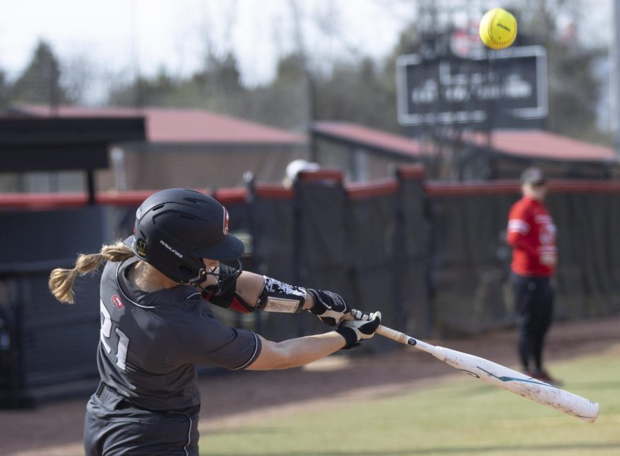 Junior+infielder+Kennedy+Foote+%2821%29+hits+the+ball+during+the+matchup+between+WKU+and+Akron+at+the+WKU+Softball+Complex+on+Sunday%2C+March+5%2C+2023.+WKU+won+5-0.