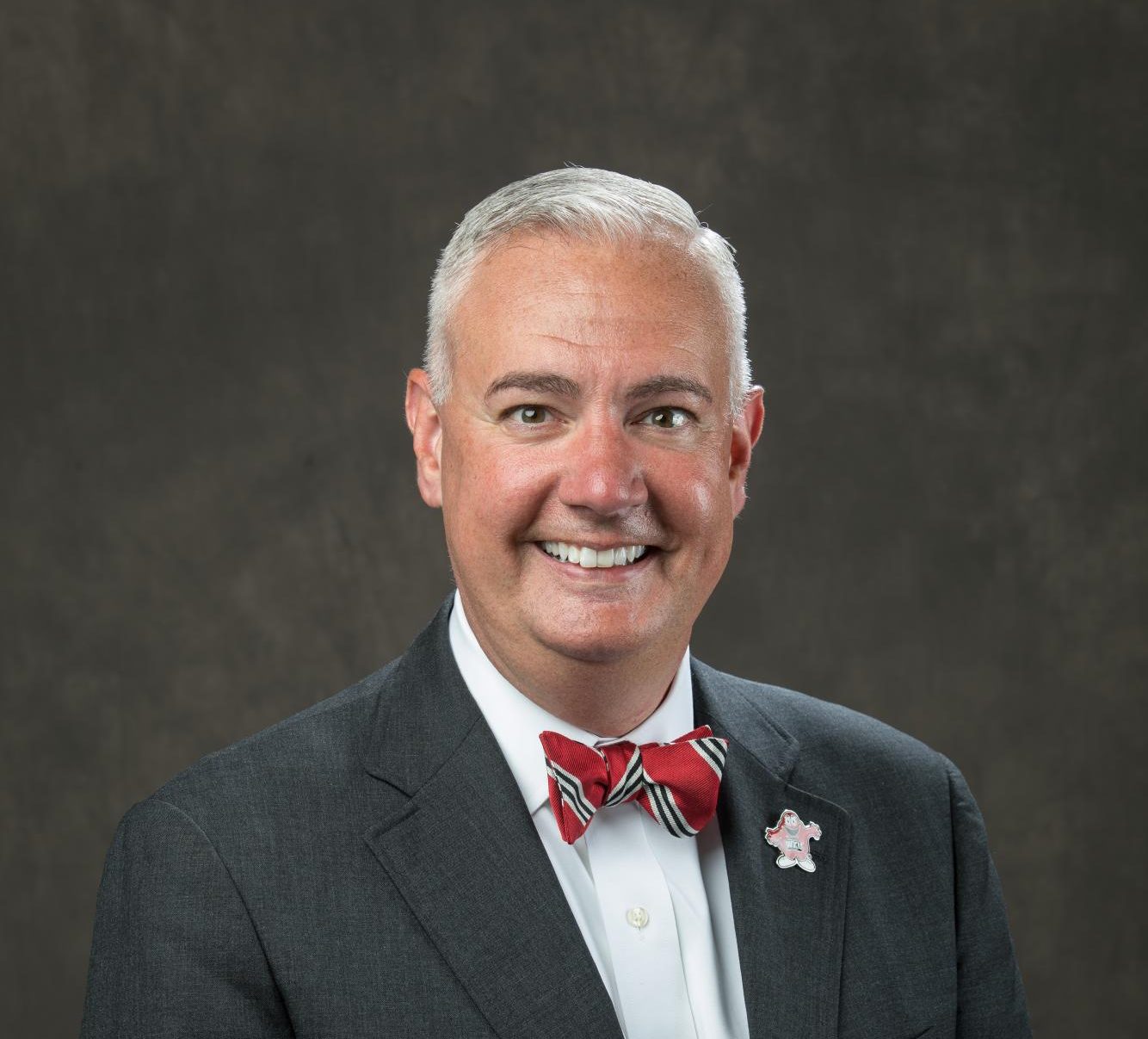 Timothy Caboni is the president of WKU and makes $468,180 a year, which is $240.09 an hour. 