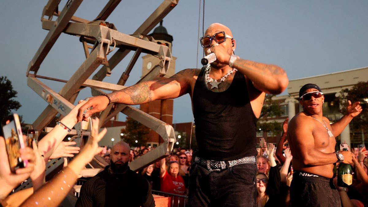 VIDEO: Look Back: Flo Rida Performs Concert