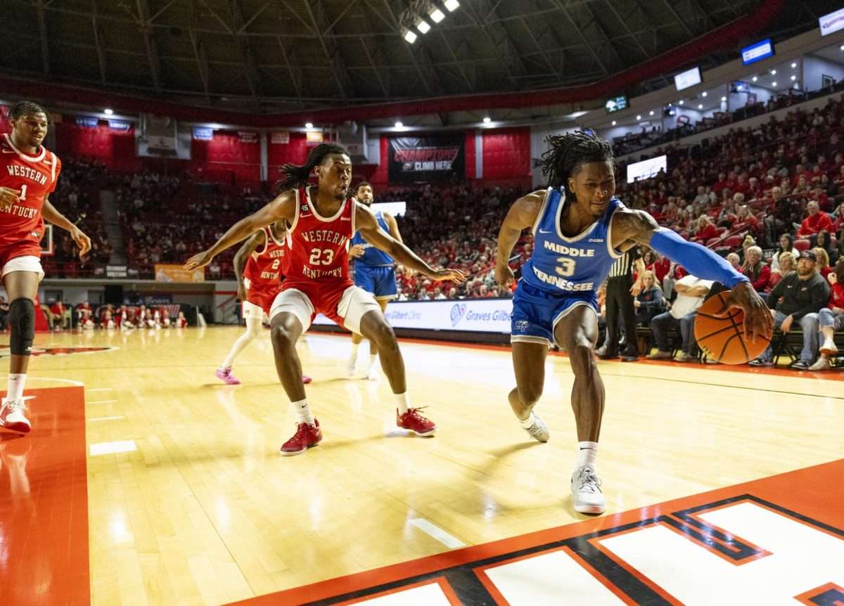 Blue Raider guard Jestin Porter (3) chases a loose ball out of bounds during the Hilltoppers game against the Middle Tennessee State University Blue Raiders in Bowling Green, Ky. on Saturday, Feb. 15, 2025. 