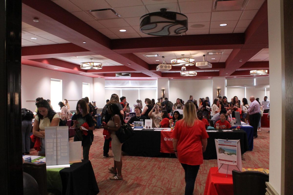 Wednesday’s Fall Global Learning fair drew large crowd of students to explore Study Abroad programs
